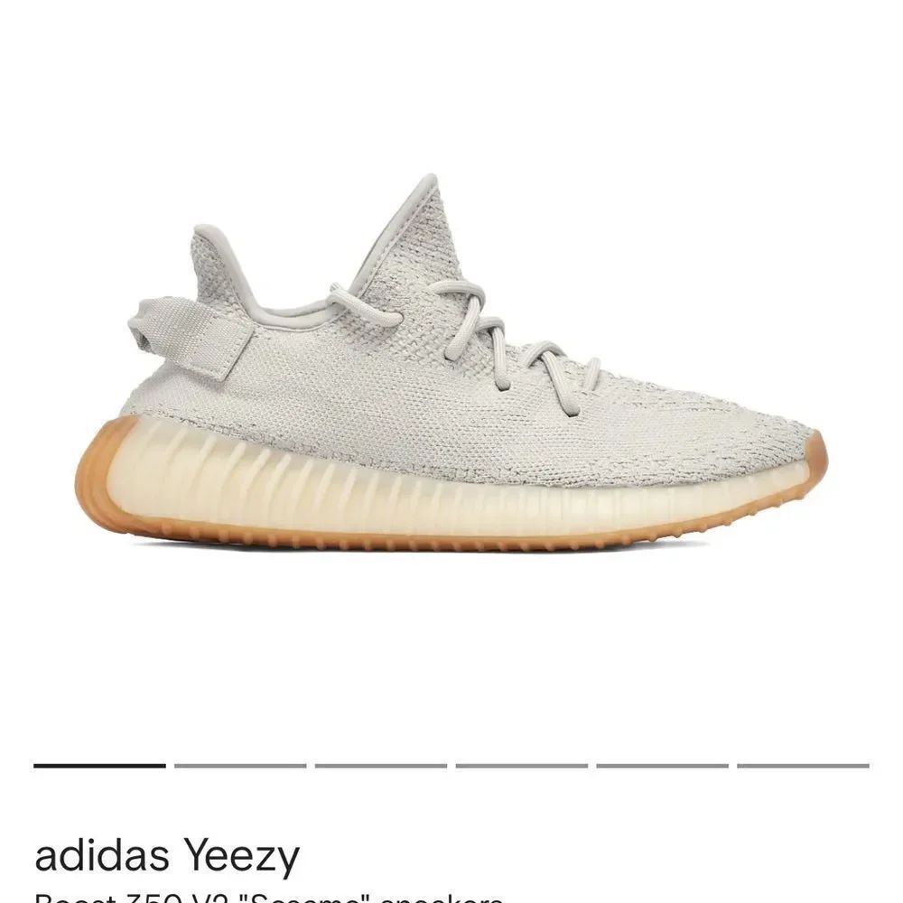 Yeezy Boost 350 V2 in Classic Gray